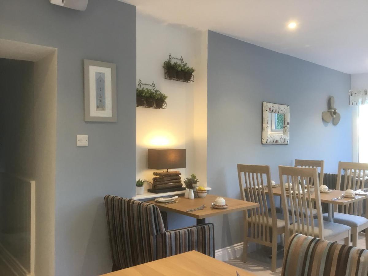 Cairn House Bed & Breakfast Илфракомб Екстериор снимка
