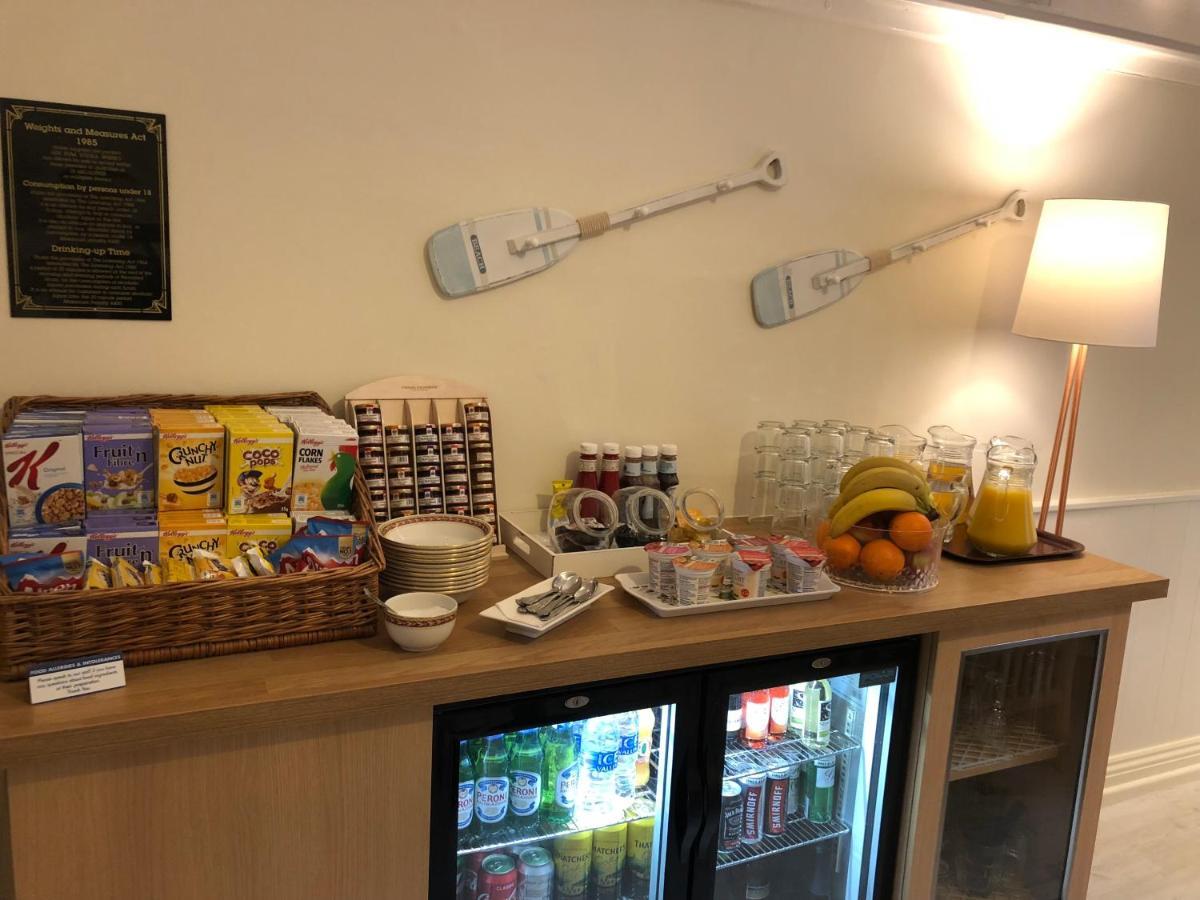 Cairn House Bed & Breakfast Илфракомб Екстериор снимка