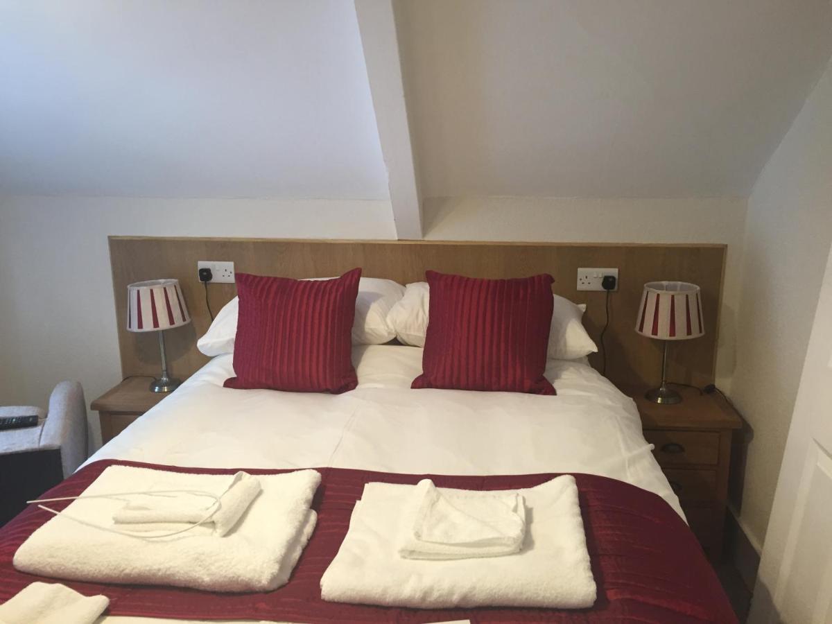 Cairn House Bed & Breakfast Илфракомб Екстериор снимка