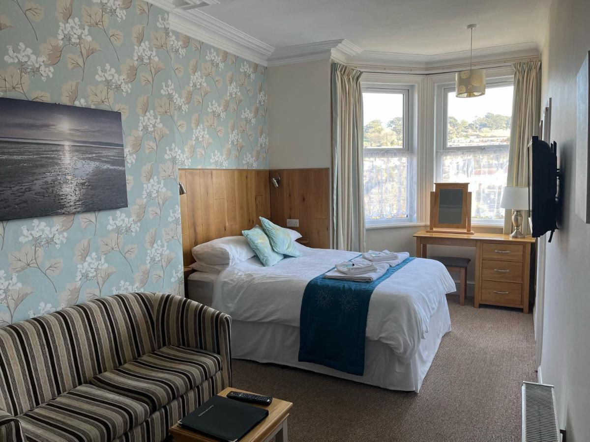 Cairn House Bed & Breakfast Илфракомб Екстериор снимка