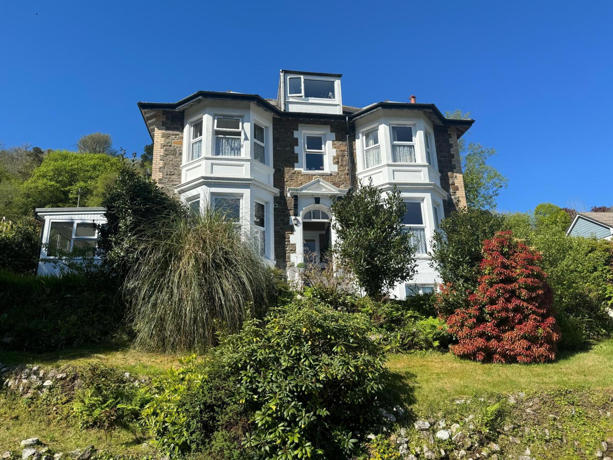 Cairn House Bed & Breakfast Илфракомб Екстериор снимка