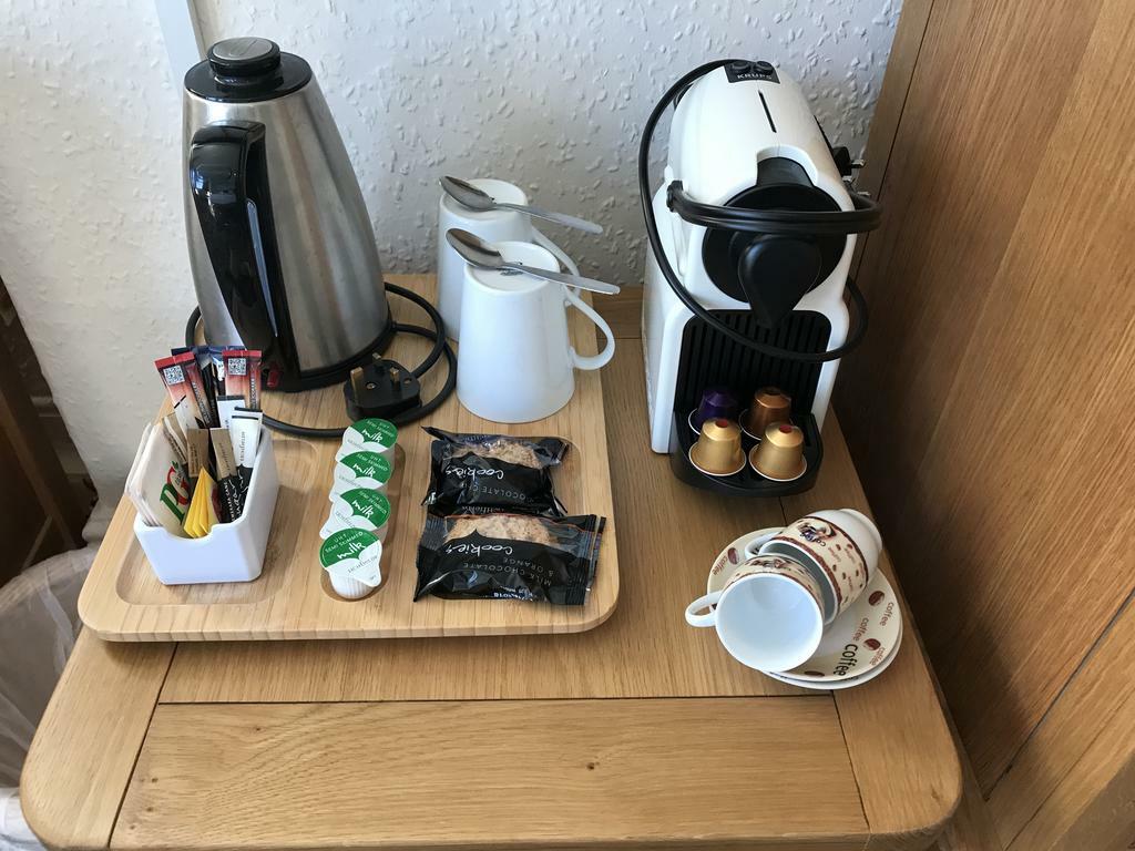 Cairn House Bed & Breakfast Илфракомб Стая снимка