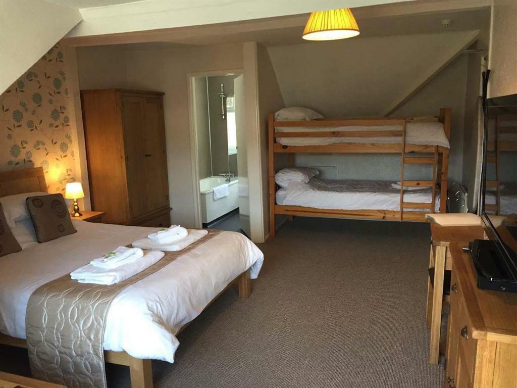 Cairn House Bed & Breakfast Илфракомб Стая снимка