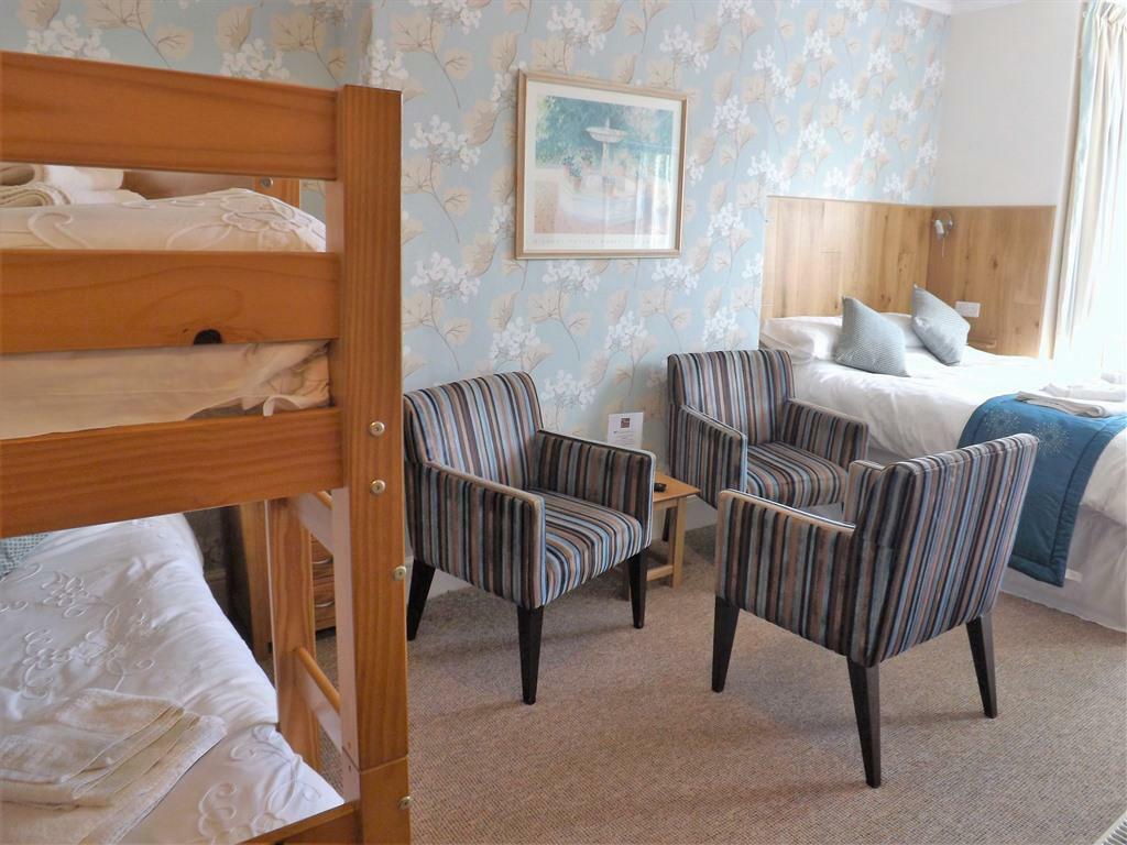 Cairn House Bed & Breakfast Илфракомб Стая снимка